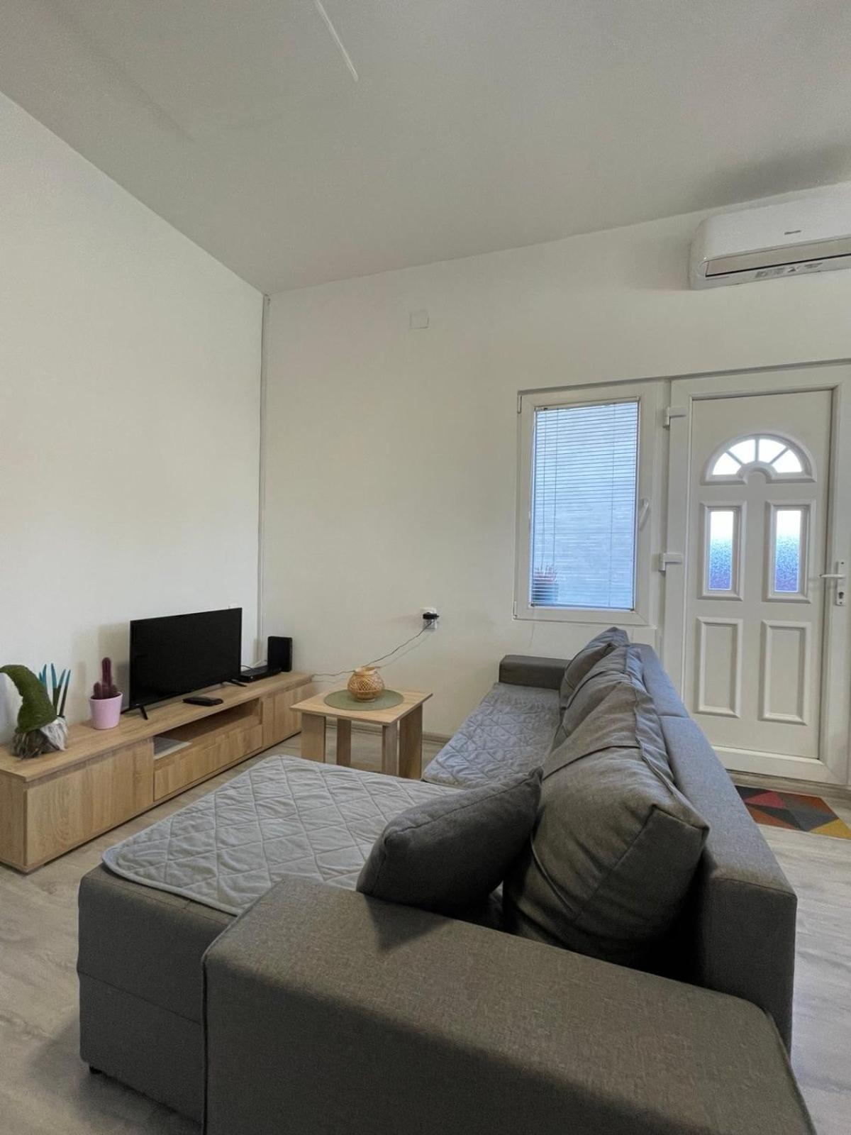 Apartman Arthur Kikinda Ngoại thất bức ảnh